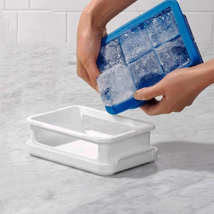 Covered Silicone Ice Cube Tray - Large Cubes